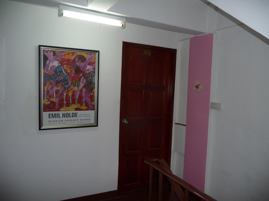 Room For You Bangkok Exterior photo