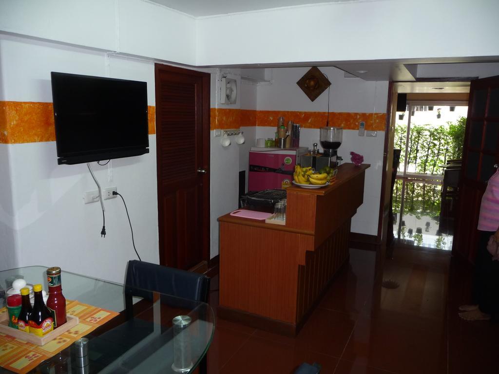Room For You Bangkok Exterior photo