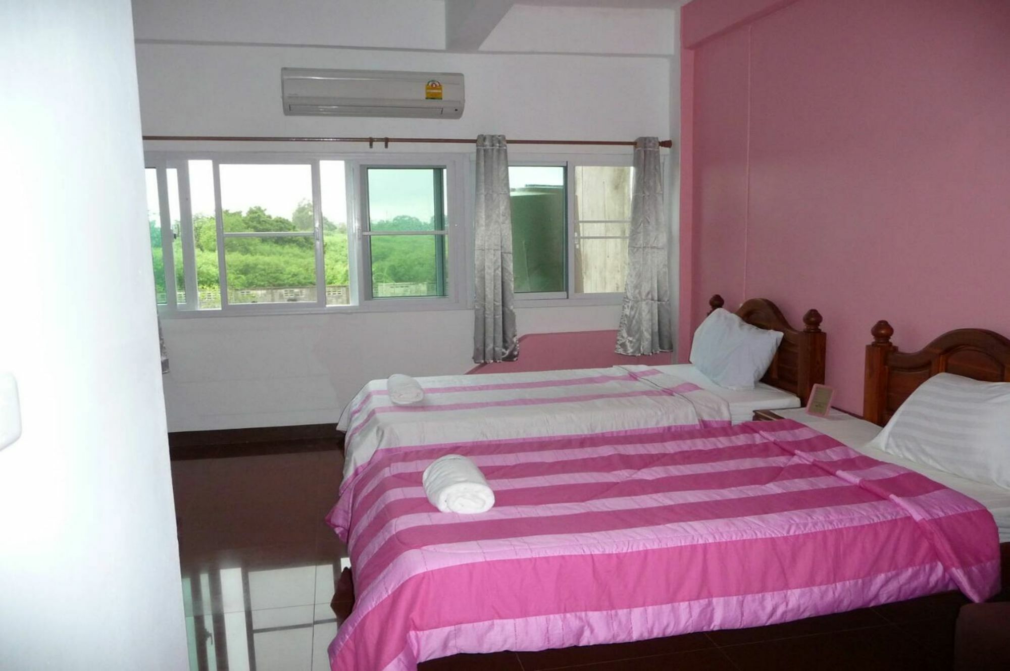 Room For You Bangkok Exterior photo